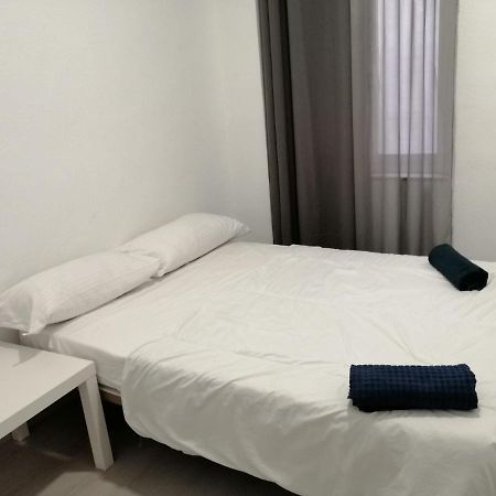 Room In The Center Of Alicante! Esterno foto